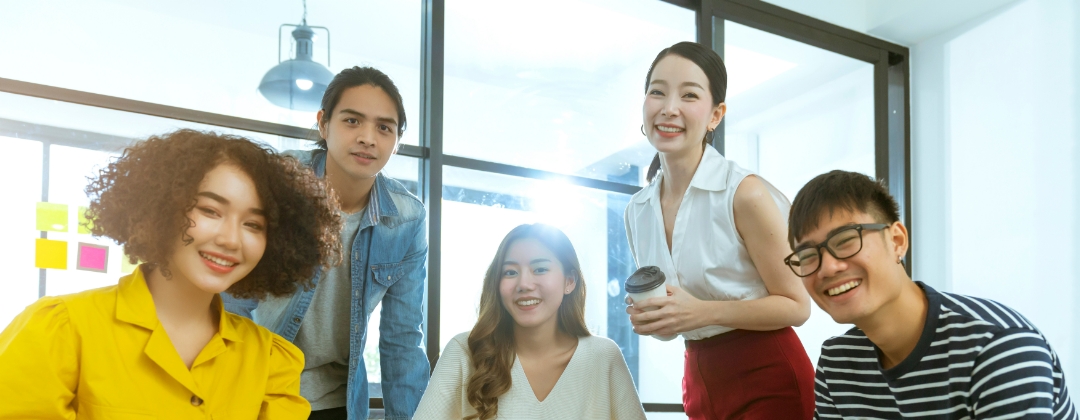 与全球最佳雇主  米兰·(milantiyu)光电<br>
一起探索未来职涯可能