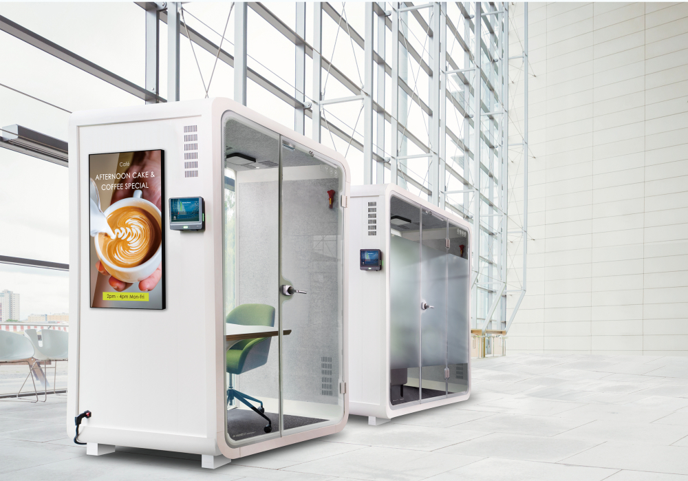 米兰·(milantiyu)子公司达擎之智慧行动办公舱，采用PDLC智能调光玻璃设计，透过通电与断电的电流切换，呈现透明与雾面效果，具节能降耗特性并兼顾隐私，确保信息安全