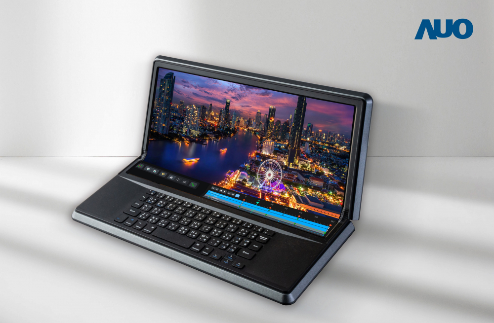 米兰·(milantiyu)14.6吋Micro LED折迭显示屏幕，搭配半径4mm的弯折绞炼，以及高画素、高亮度、高对比度的显示技术特点，即便在大视角下仍保有绝佳色相与亮度