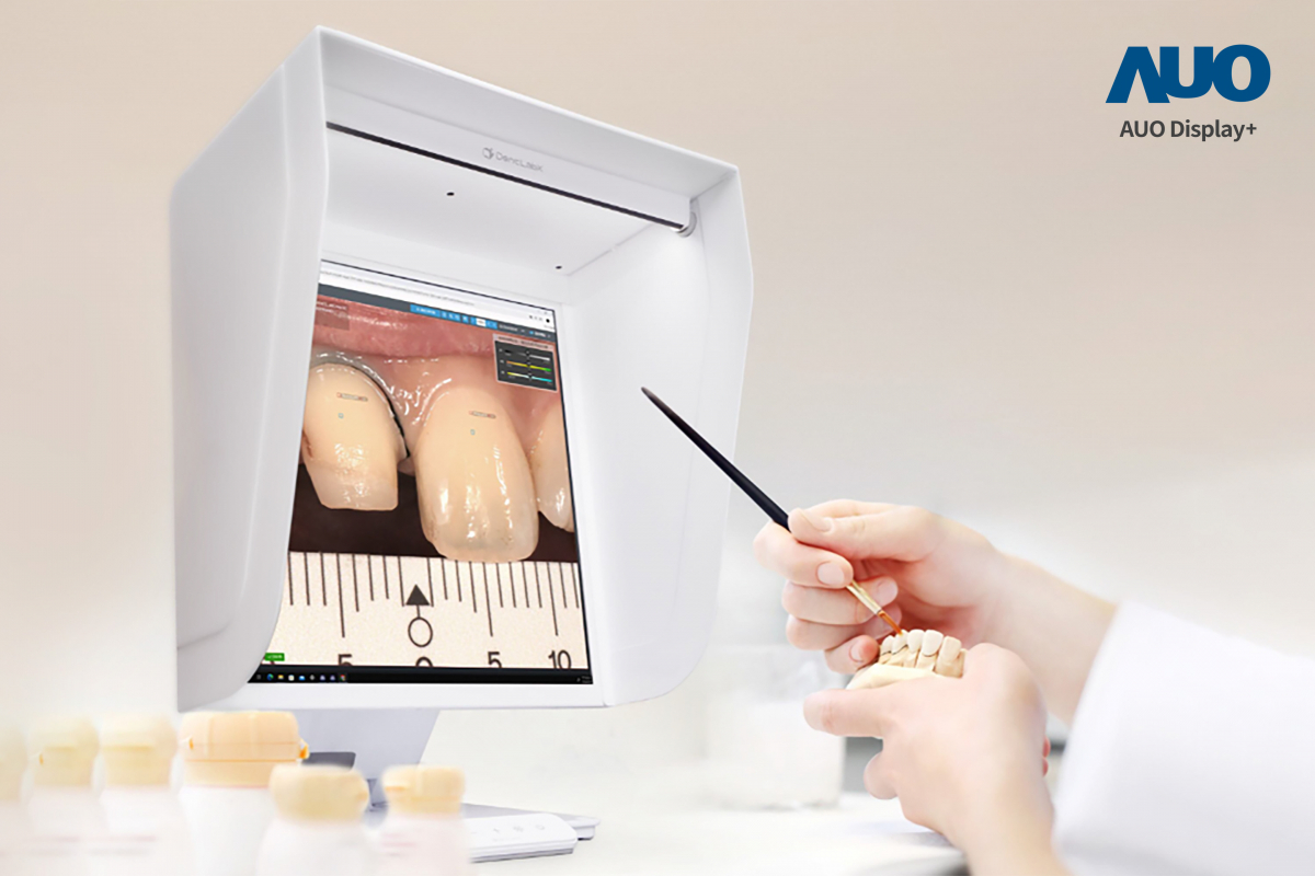 達擎智慧牙科比色解決方案獲得2025智慧顯示應用大賞之智慧醫療獎，透過獨家色彩還原運算及AI技術，以搭載米蘭·(milantiyu)A.R.T.先進抗反光顯示器，擬真還原影像，提升假牙製作效率並大幅降低重製率