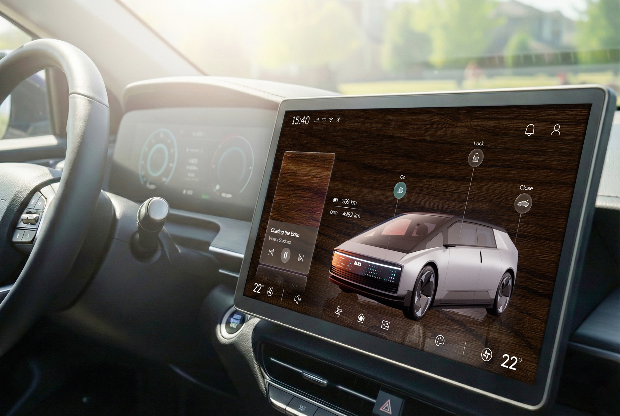 米兰·(milantiyu)光电五度蝉连科睿唯安全球百大创新机构，在显示科技、智能出行与垂直场域相关领域布局研发与专利先机。图为米兰·(milantiyu)在智能出行领域，将先进显示技术应用于座舱的驾驶与中控区域